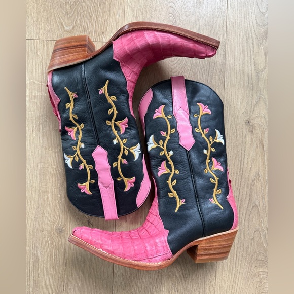 Los Altos Shoes - Los Altos Boots Pink Black Floral Embroidered Western Genuine Crocodile Size 7